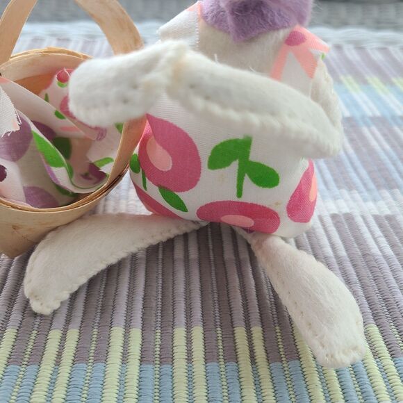 Annalee Mobilitee Doll Vintage 1971 Collectible Poseable Easter Bunny W/ Basket - Picture 5 of 10